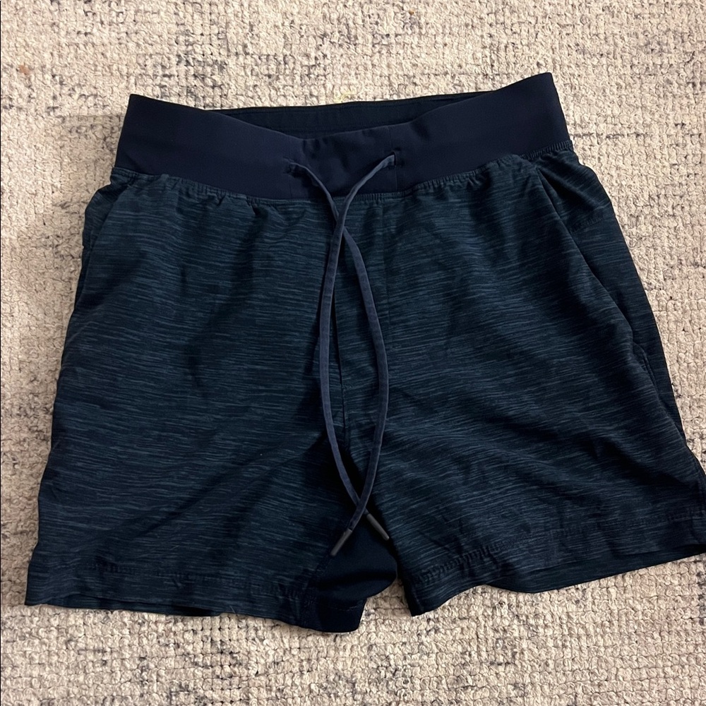 Men's Lululemon pace breaker shorts